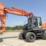 02_Hitachi ZX190W-3 - BM5829_01