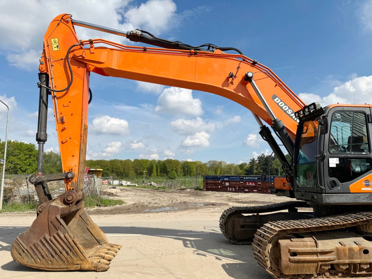 Doosan DX380LC-5 - Image 11