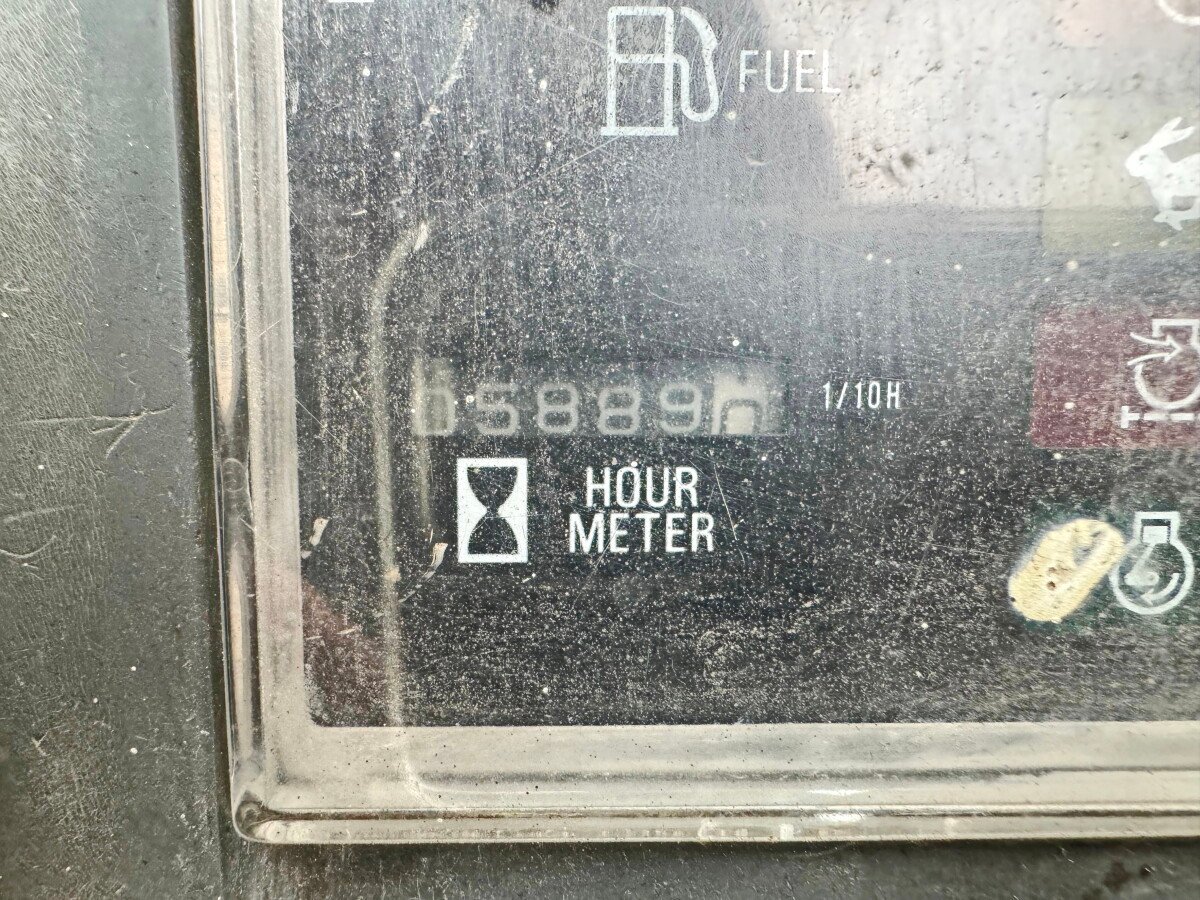 Takeuchi TB150S - Image 9