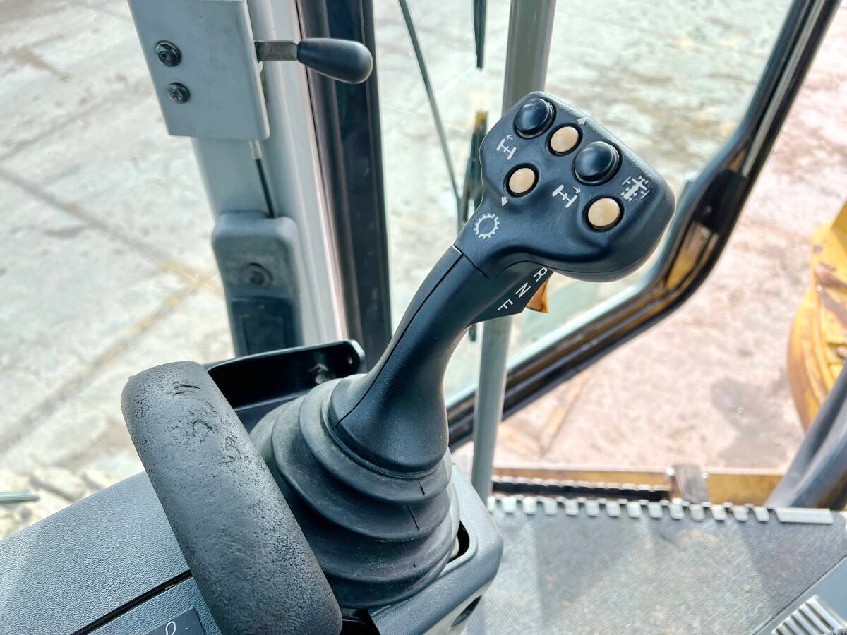 Caterpillar 140M AWD - Image 10