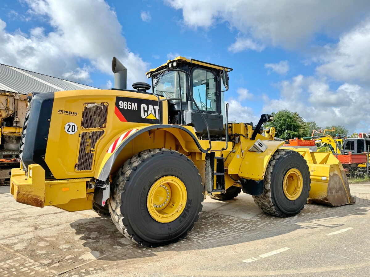 Caterpillar 966M - Image 3